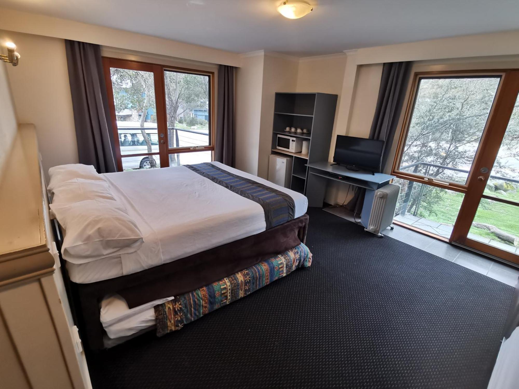 The River Inn Thredbo Buitenkant foto